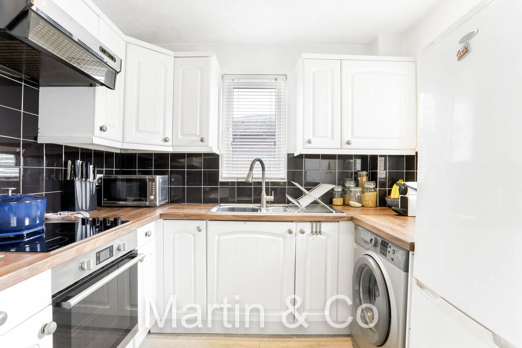 1472197949 - 1 Oa...