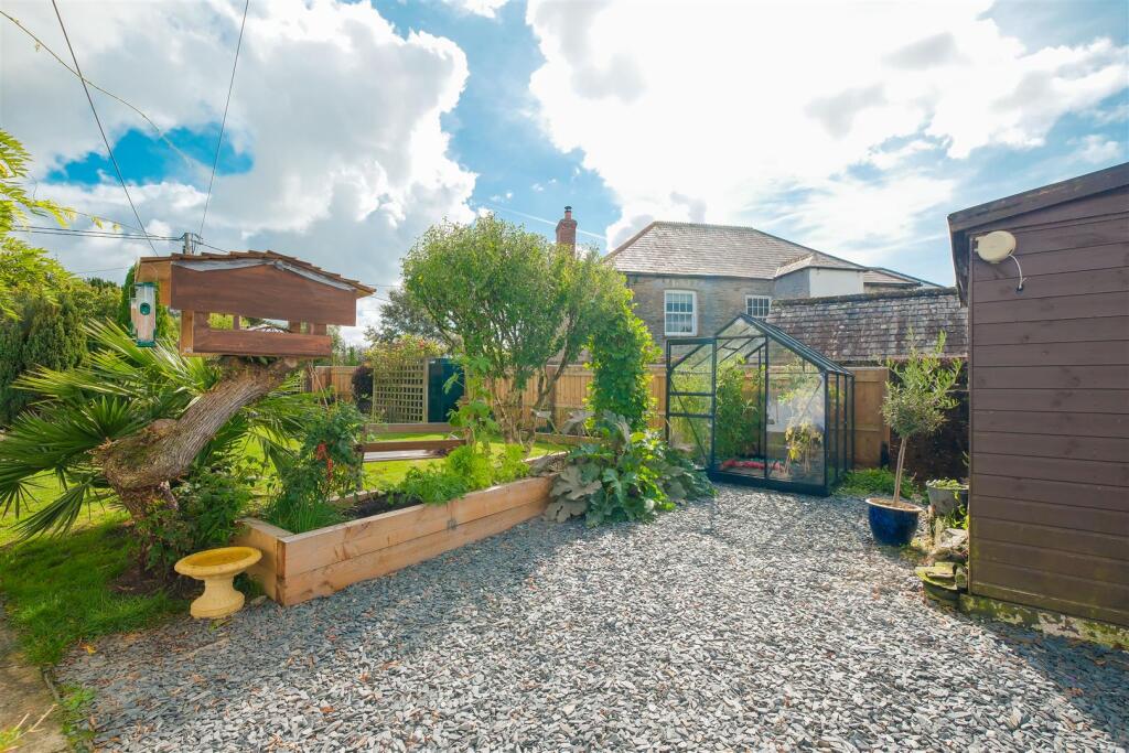 Parry Tideford Outside and extra room-1.jpg