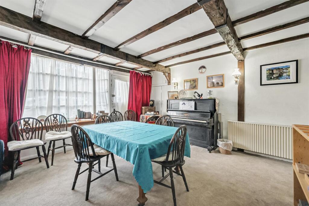 Dining Room  .jpg