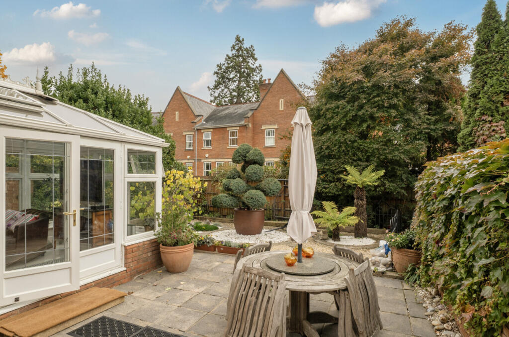 1365613-8-68f2457...