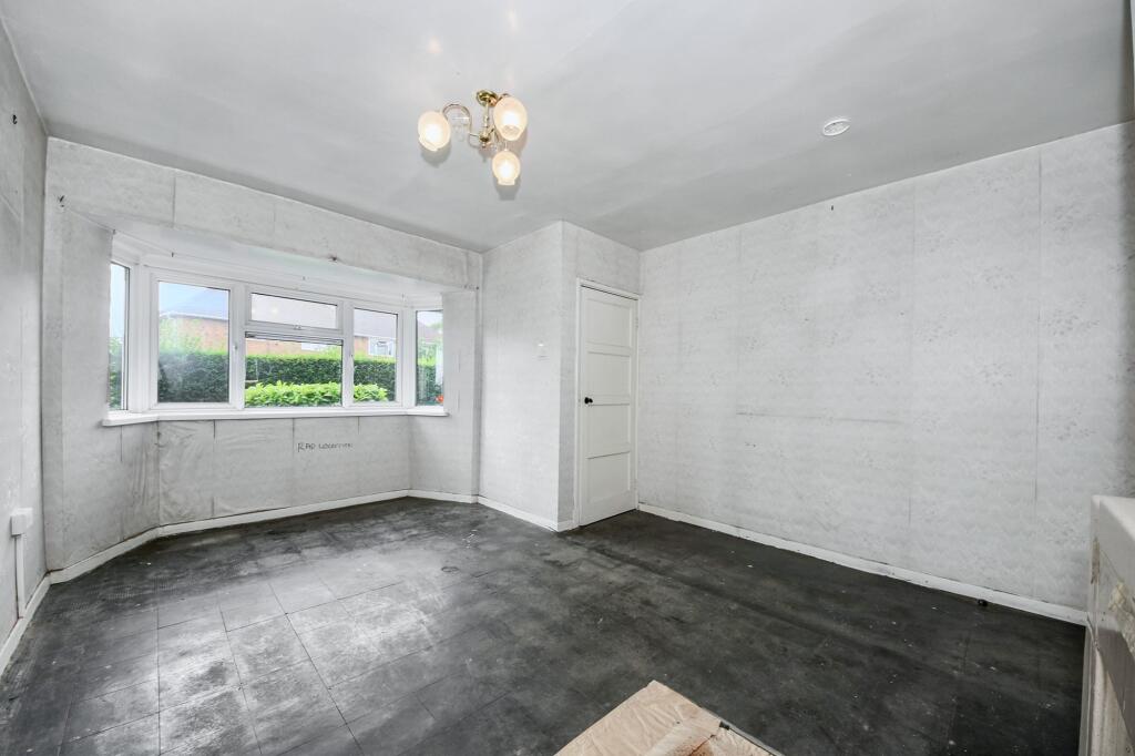 79 Darwin Road, Walsall WS2 7EP