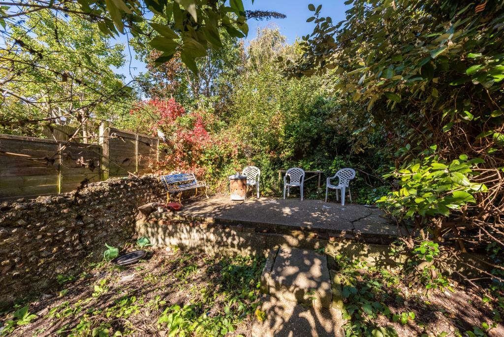 GFF, 91 Round Hill Crescent-0011_lge