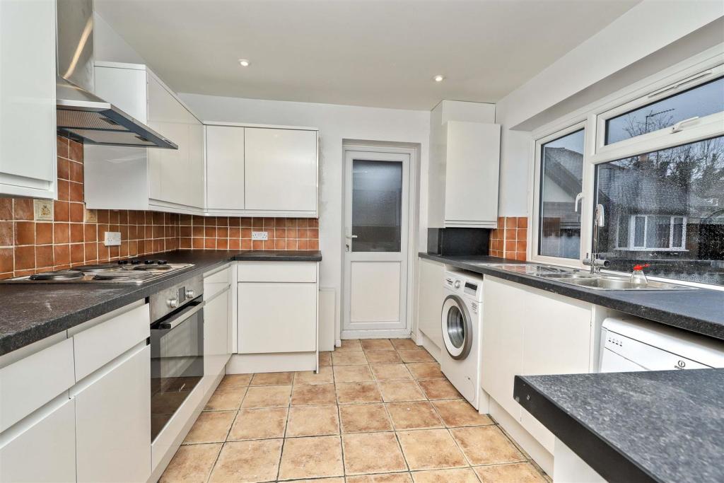 7 Broadacre Close (1)_Balanced_1.JPG