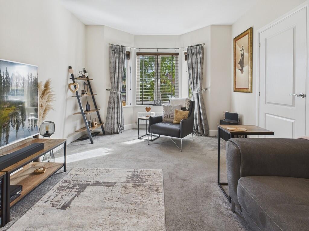 CAM04273G0-PR0192...