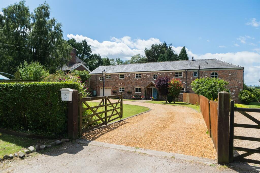 Oakley Barns-052.jpg