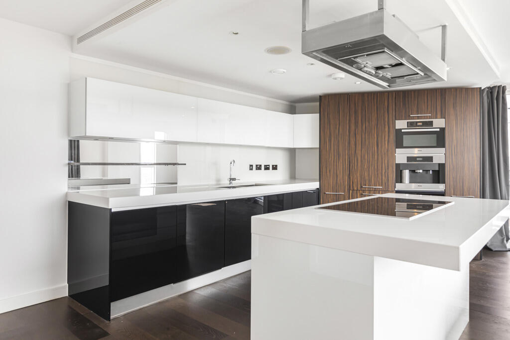 Reception/Kitchen