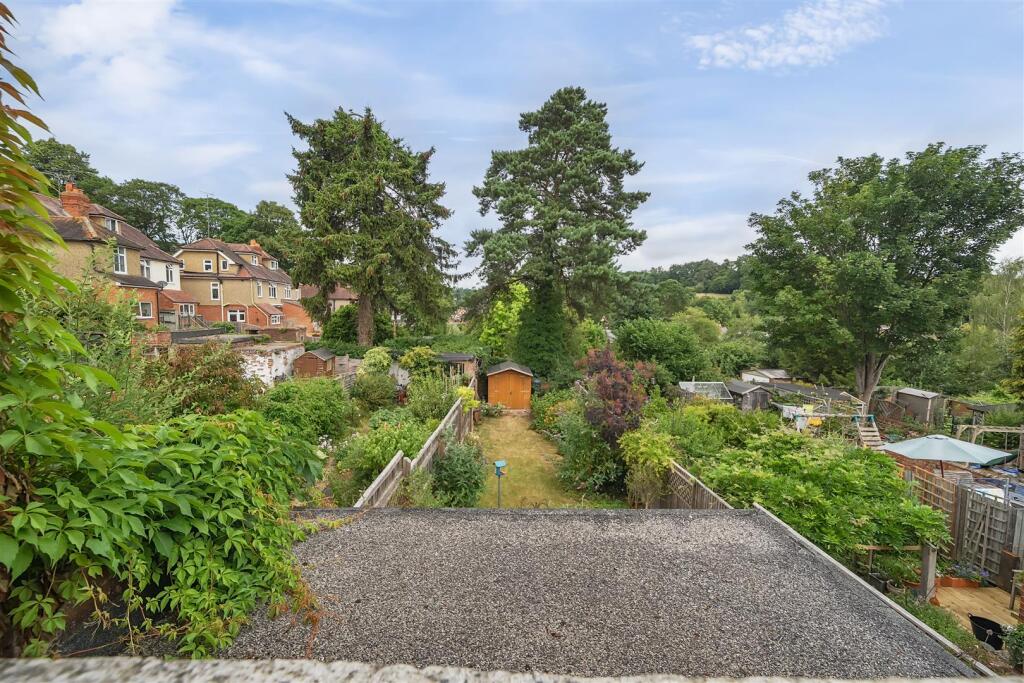 View towards Balmore Park