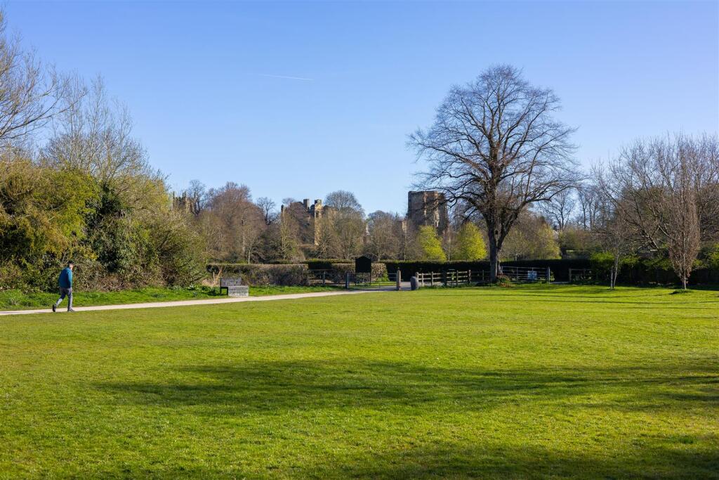 Adelaide Mews_Local Area-9.jpg