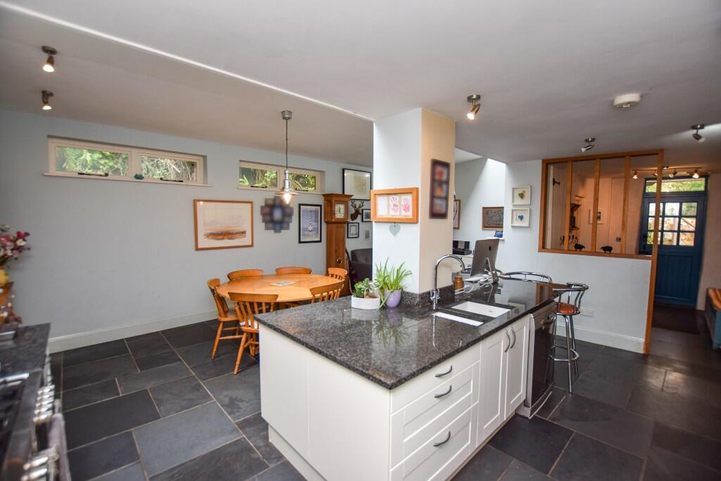 Kitchen/diner/family