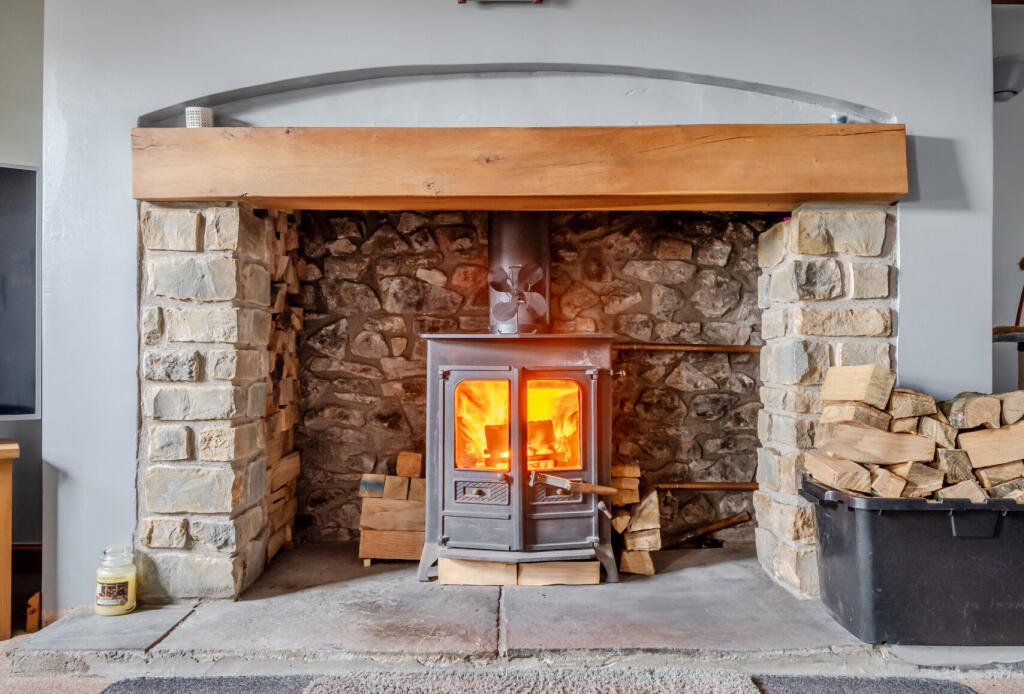 1386200-16-693177...