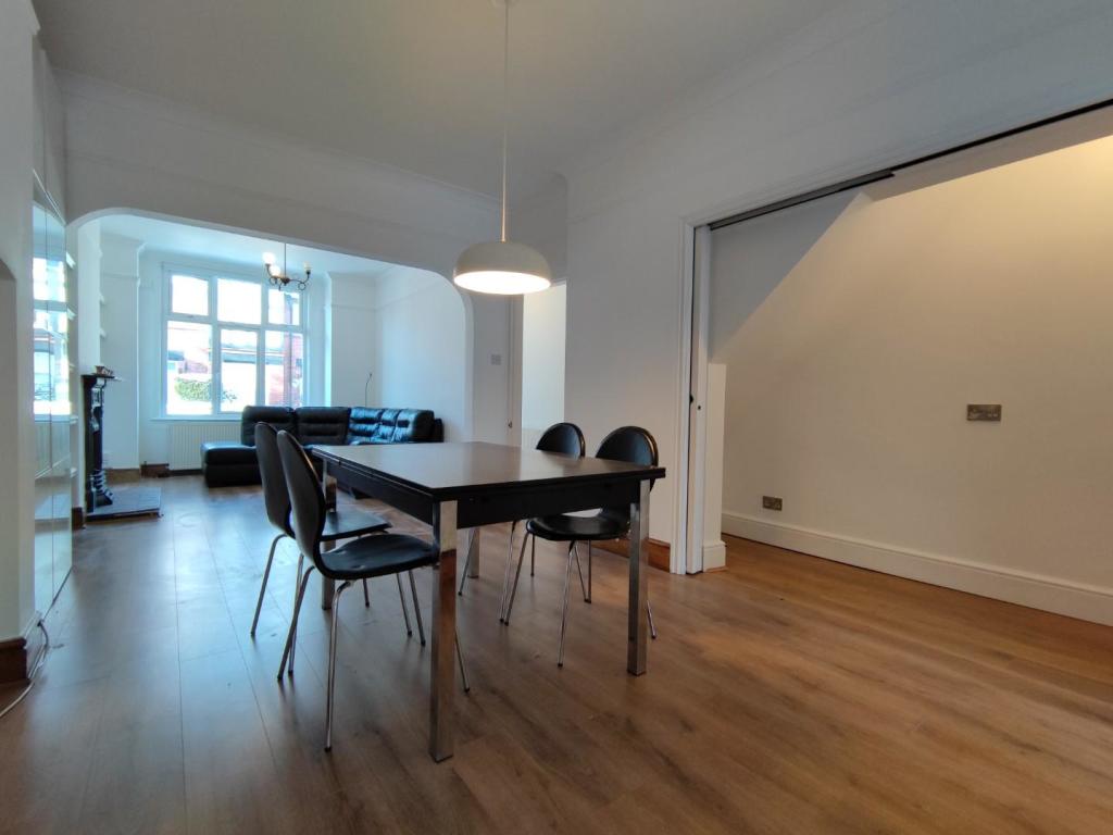 Living Dining Room