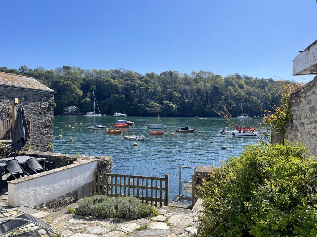 courtyard views .jpg