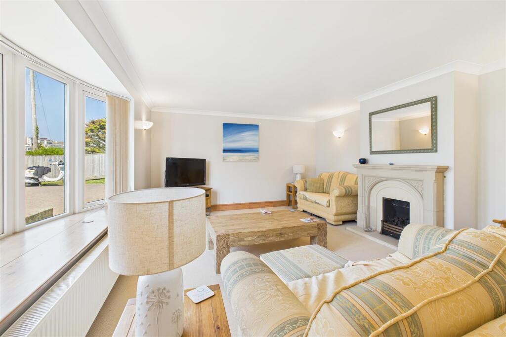 Lounge and bay window.