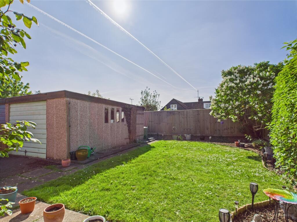 CAM01740G0-PR0379-STILL003