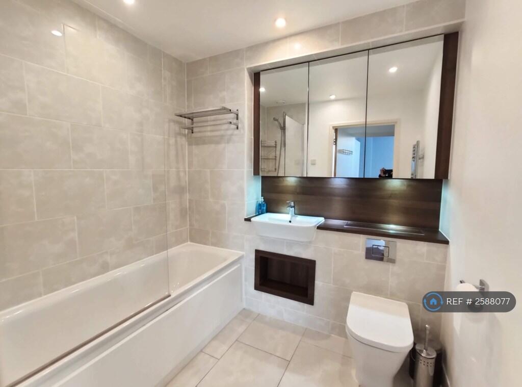 Main Bathroom