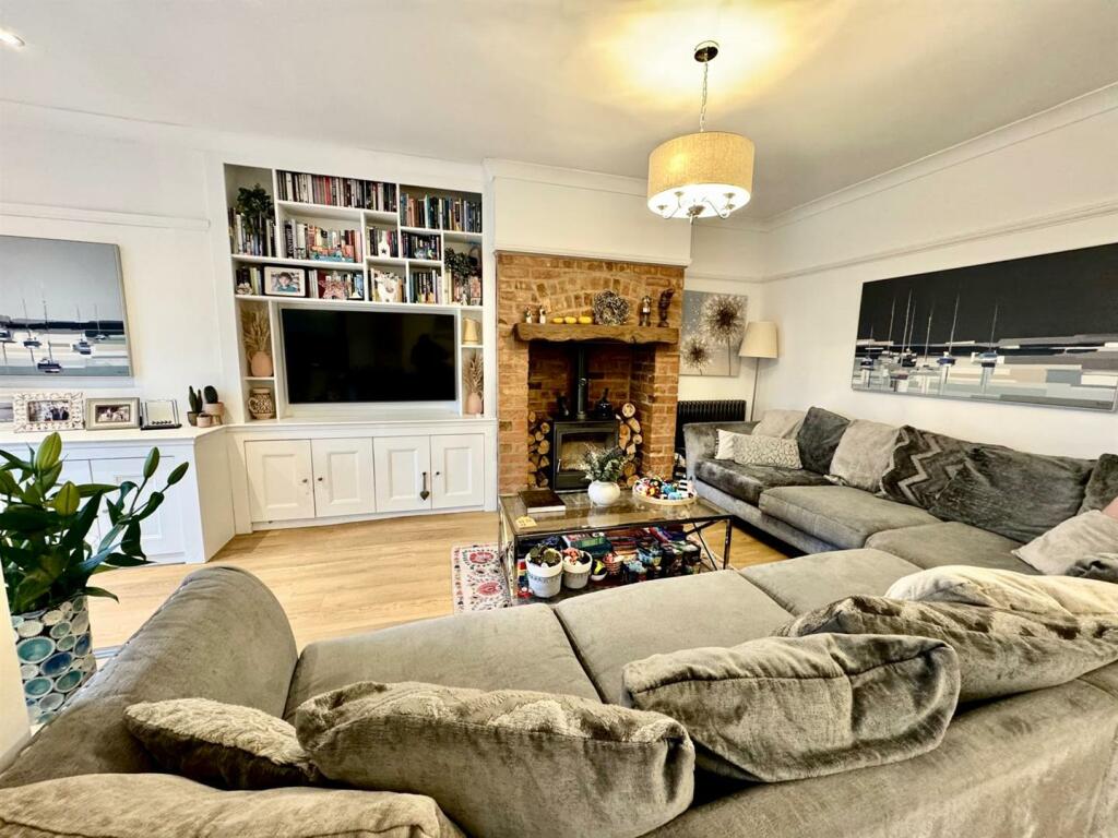 PHOTO-2024-11-03-21-01-29 (21).jpg