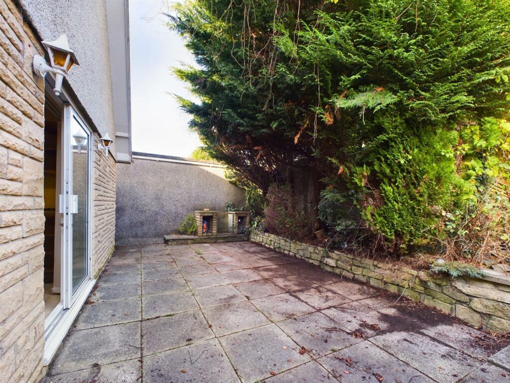 CAM02295G0-PR0121-STILL023.jpg