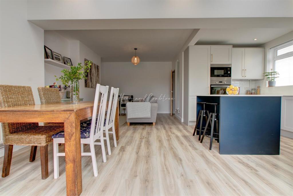 King George V_Hern_Crabtree_ (21).jpg