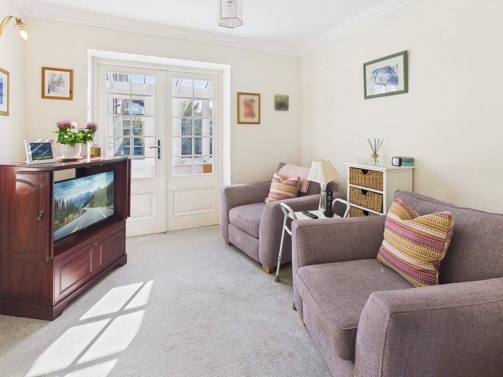 CAM05068G0-PR0052...