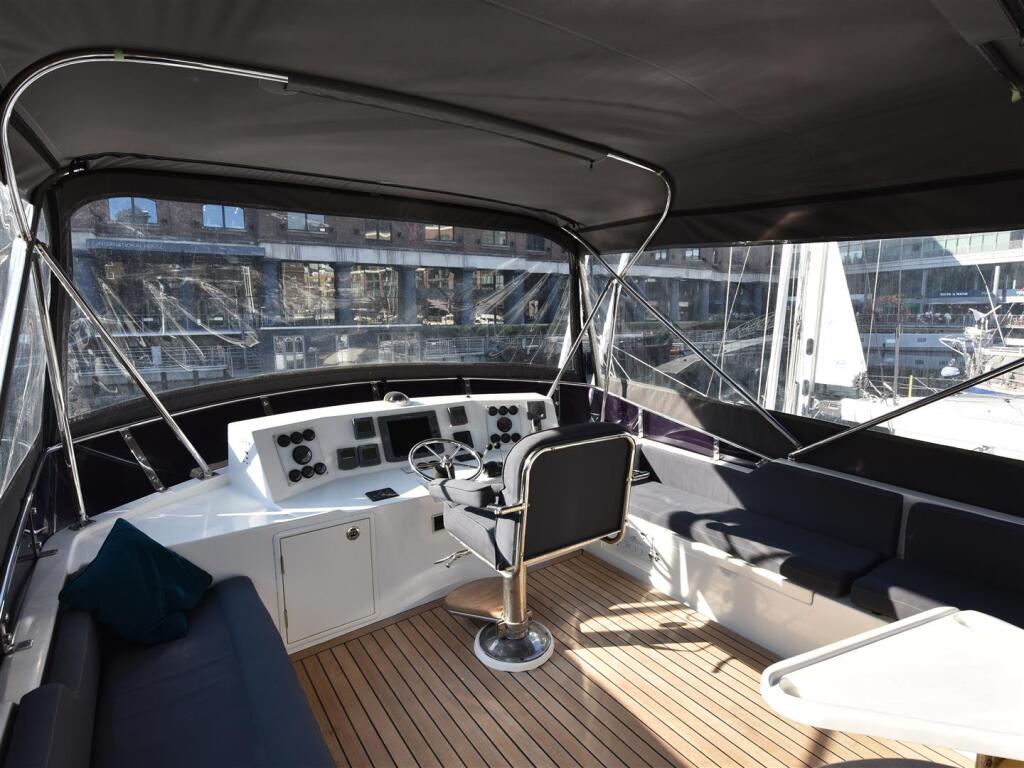 Calico, st katherines Dock, Wapping, EW1