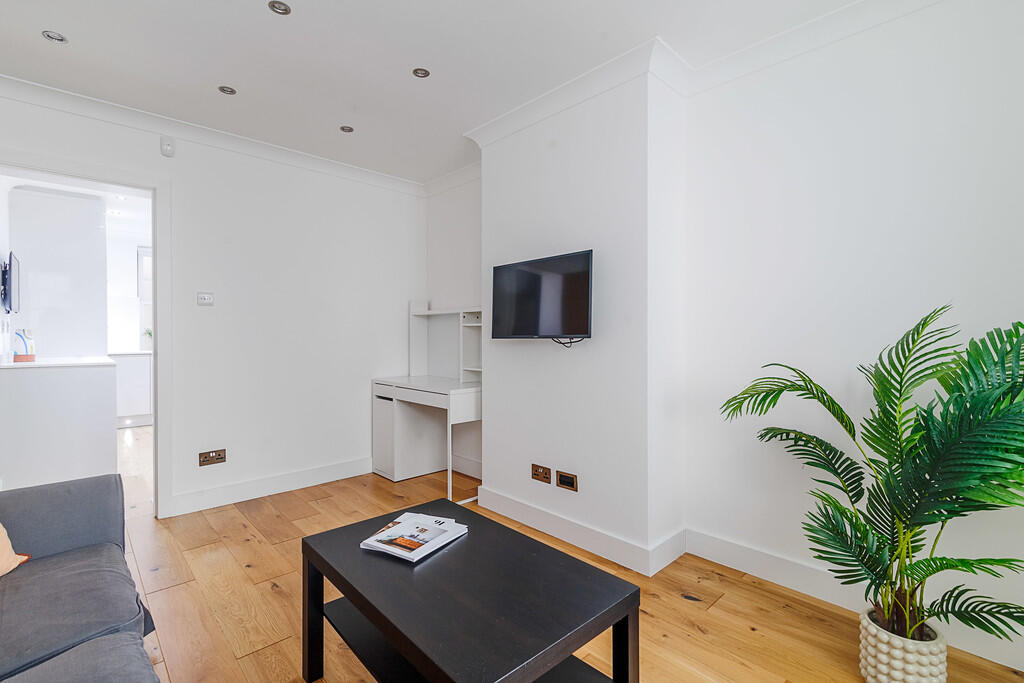 Betterton_House_1...