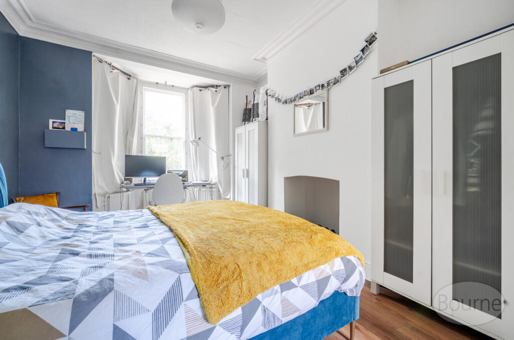 13ef3e1b-3206-499...