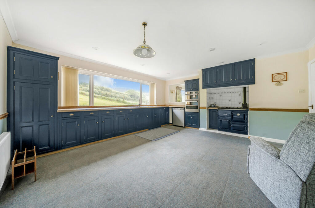 Kitchen/Breakfast Rm