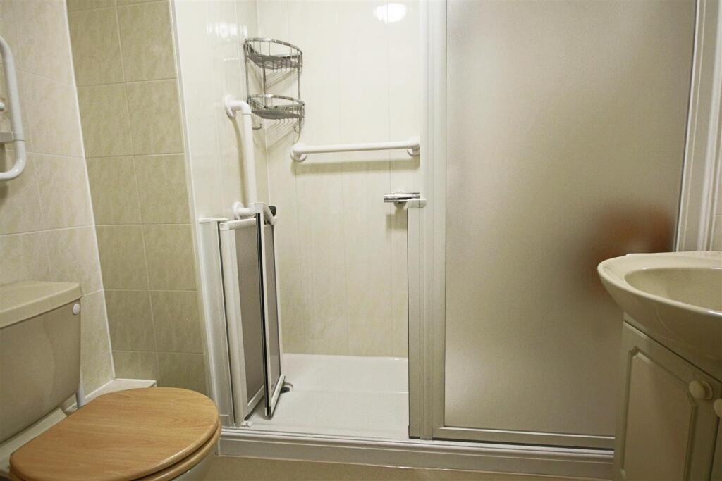 Shower Room/WC
