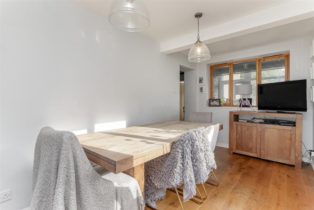 Dining Room - C.jpg