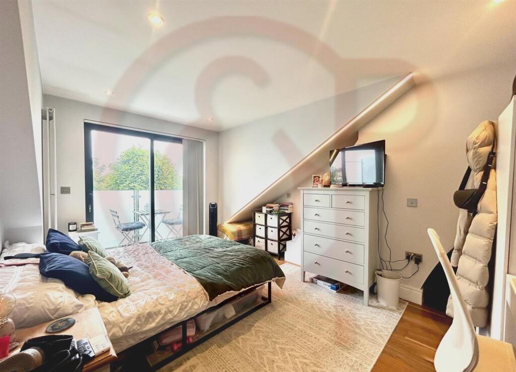 Bedroom 3-1.jpg