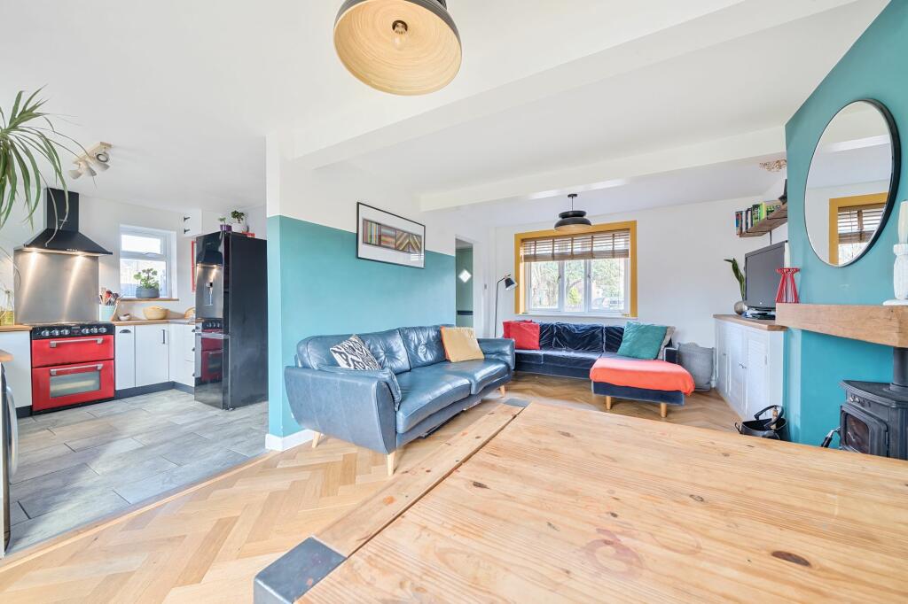 Living Room/Dining Room (1)