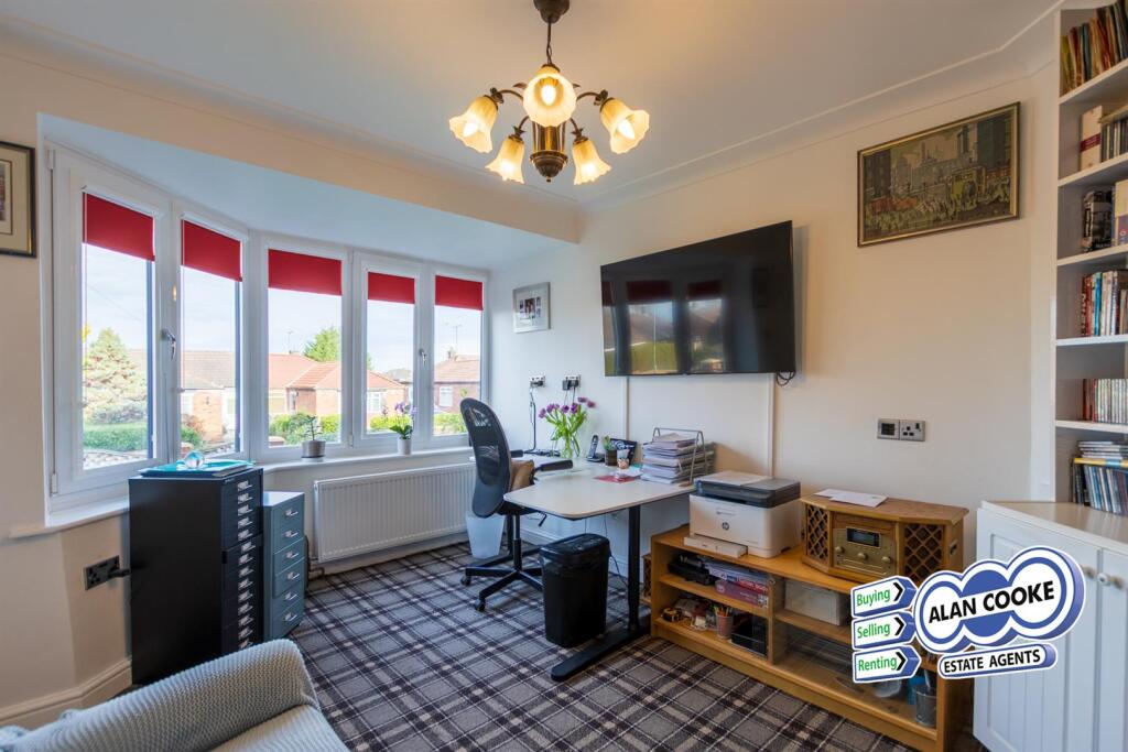 SITTING ROOM