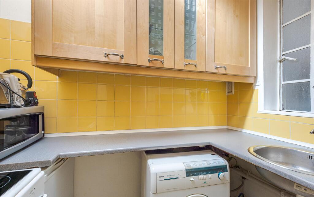 Donovan Court 14-8-2. Low Res.jpg