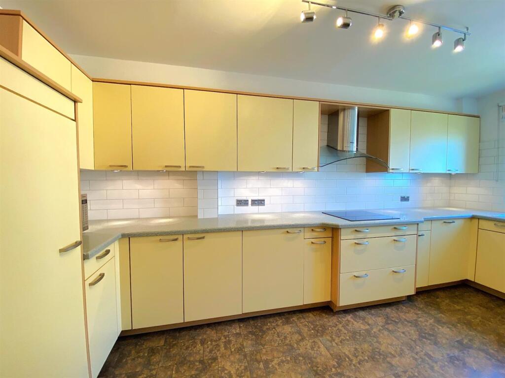 19 Grenada - Kitchen1.jpg