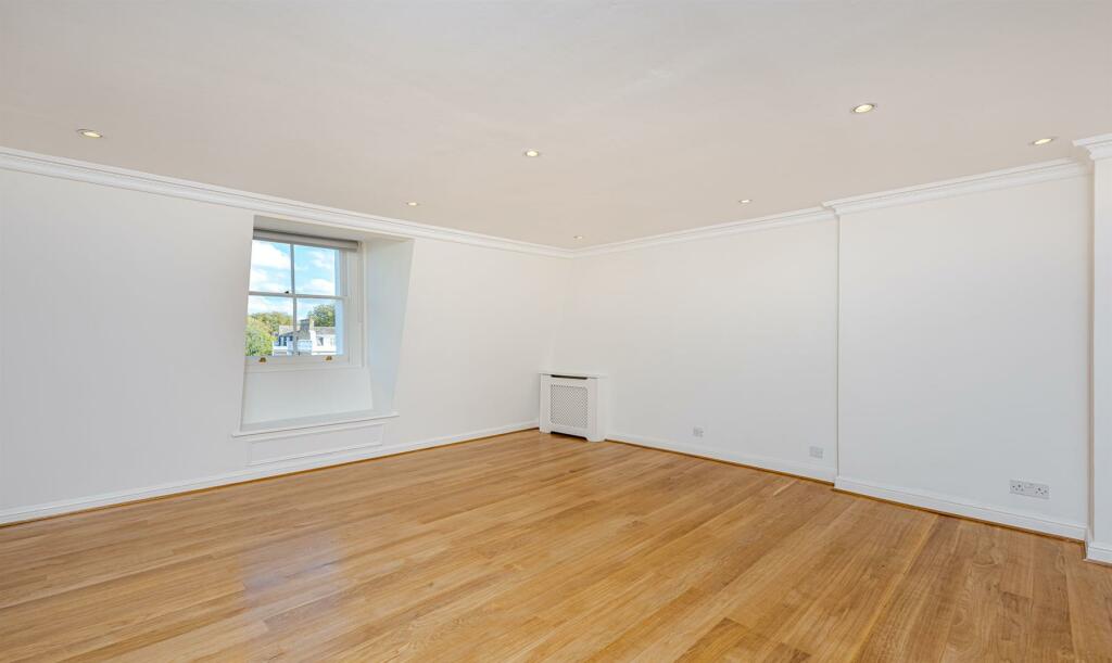 Onslow Gardens 11_78-7-2. Low Res.jpg