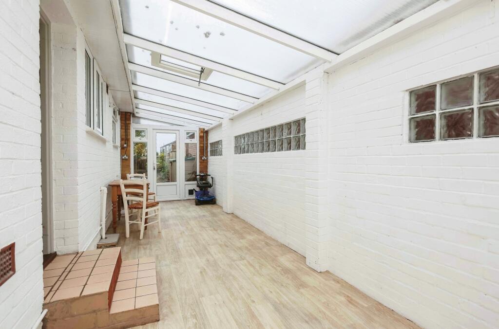 8petersfielddrivepetersfielddrivedroitwichwr97ar-39