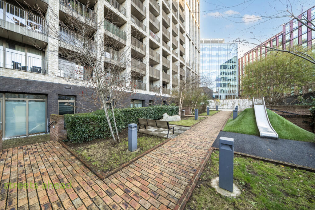 eaf8494c-d9be-49a...