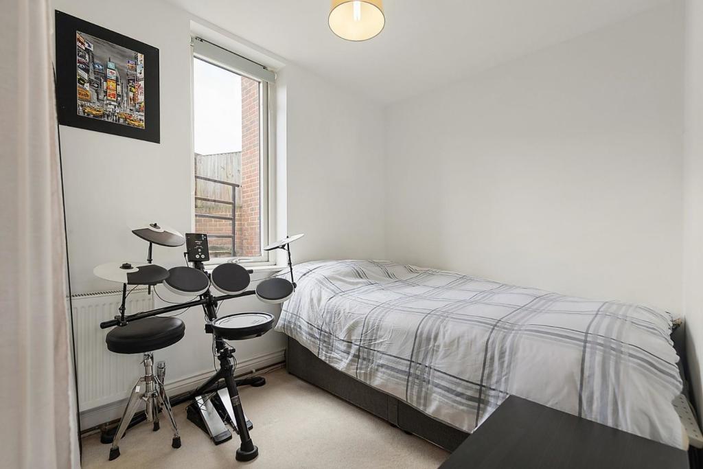 Bedroom (2).jpg