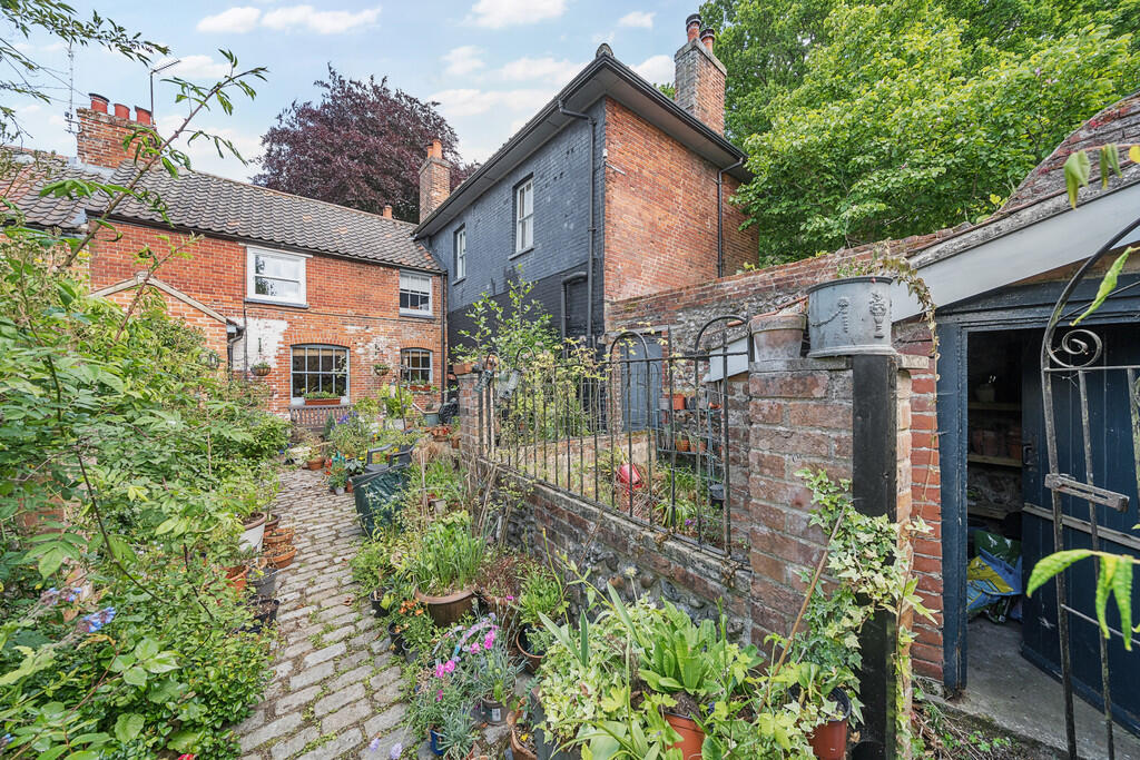 1294944-11-682f57...