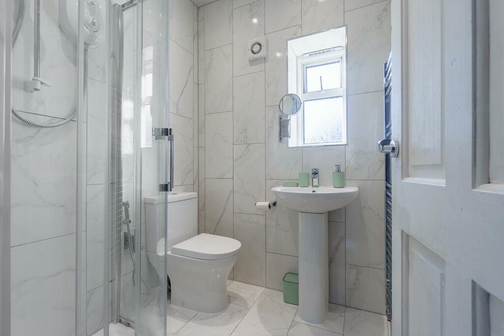 Ensuite