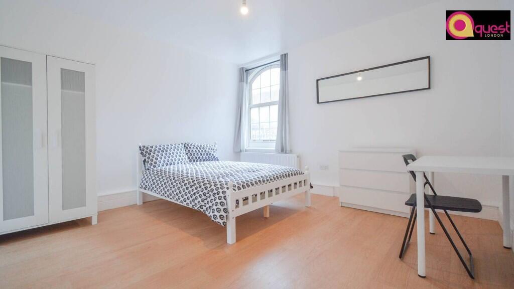 Bromley High Street, London, E3