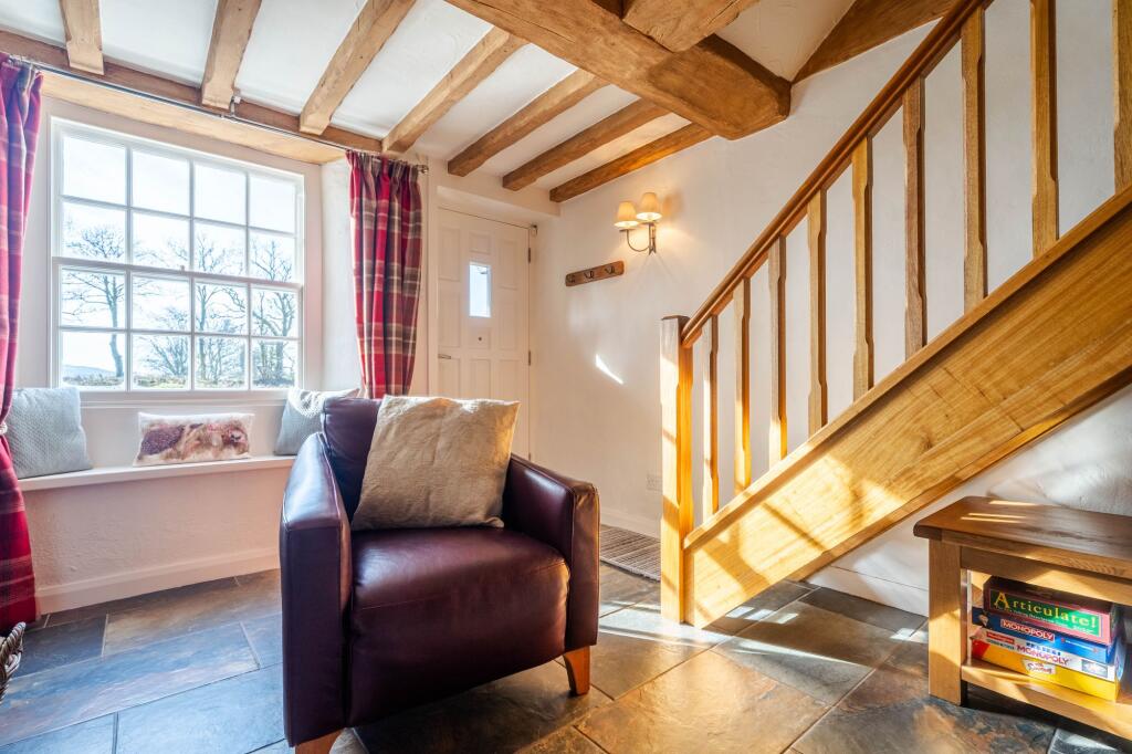 OPEN PLAN KITCHEN/LIVING