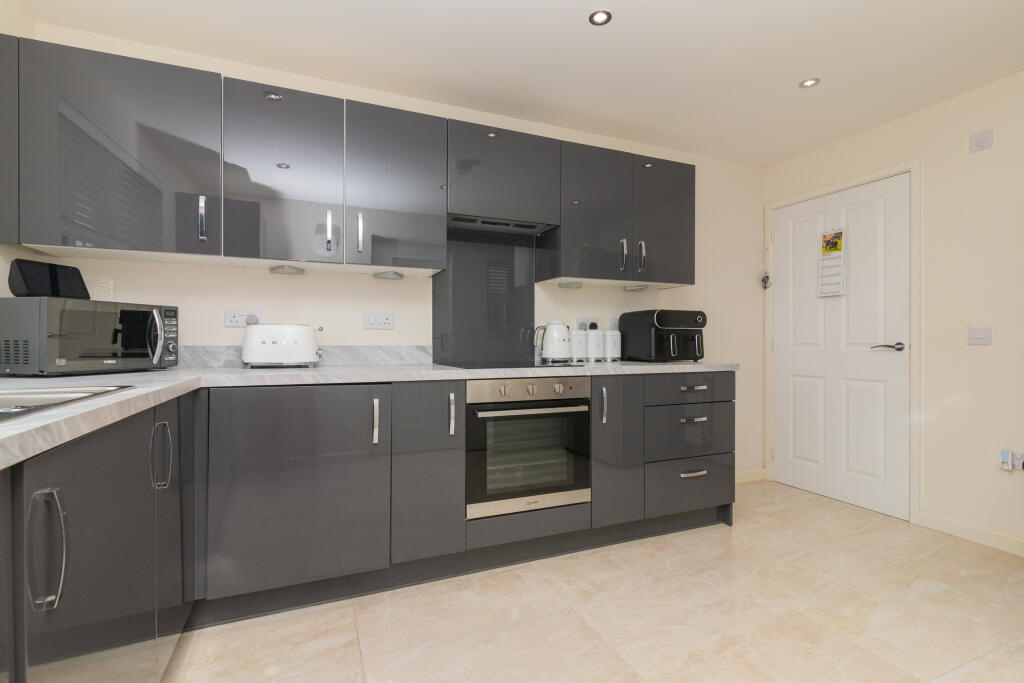 85 barskiven Road L-4
