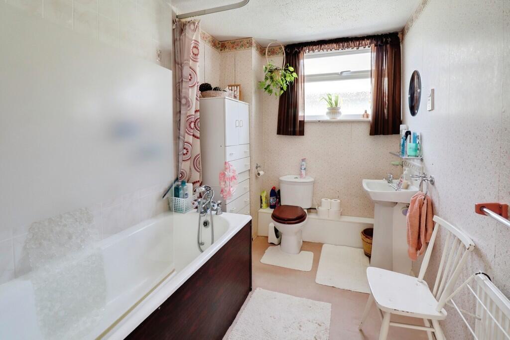 242307ee-img_2344...