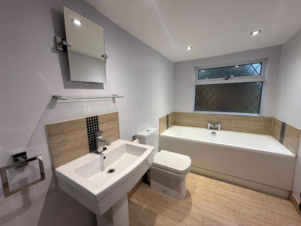 WhatsApp Image 2025-02-10 at 14.14.30.jpeg