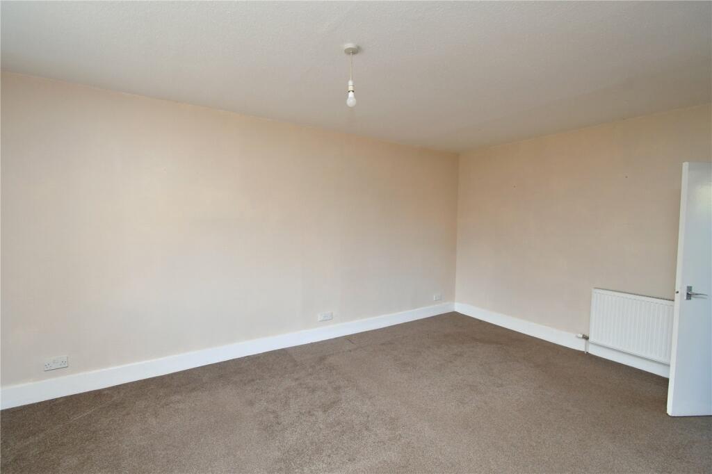 Kitchen / Dining