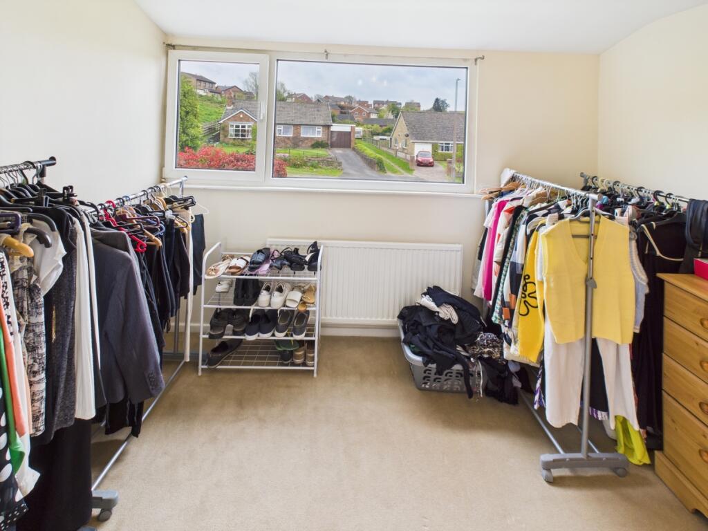 CAM04233G0-PR0019-STILL013