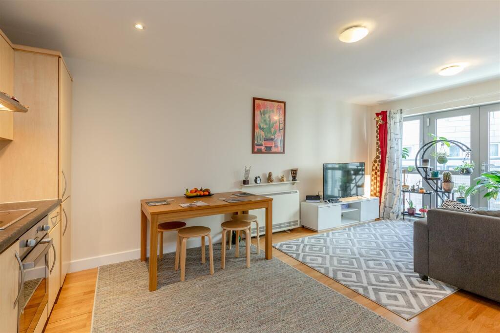 Hamilton Court, Bristol Open Plan.jpg