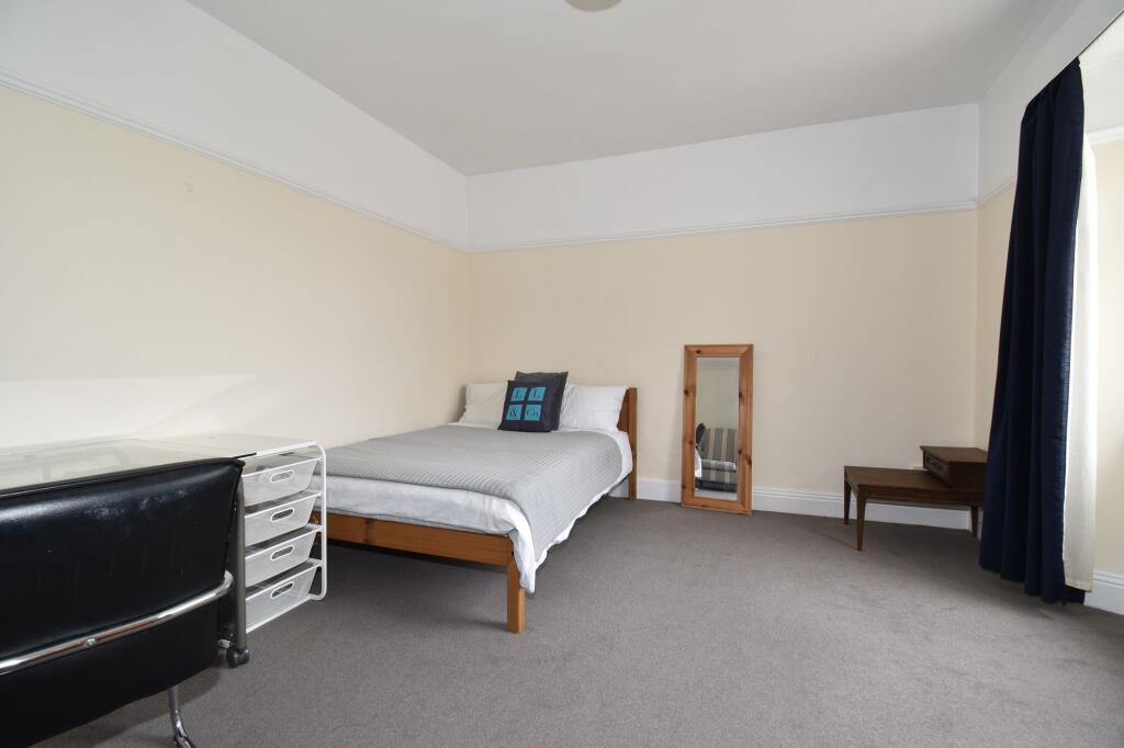 Top floor flat (bedroom)