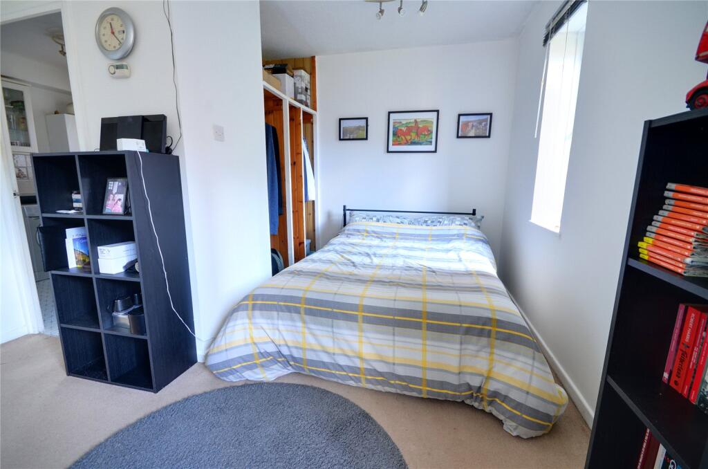 Bedroom/Living Room